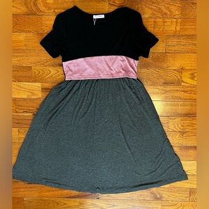 Bearsland Women's NWT Pink, Black, and Grey Maternity Dress - Women's Medium